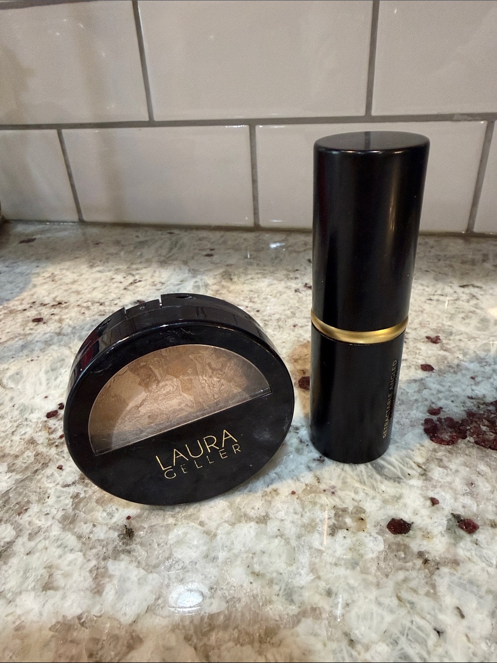 Laura Geller Baked N Brighten Foundation in Fair with retractable brush